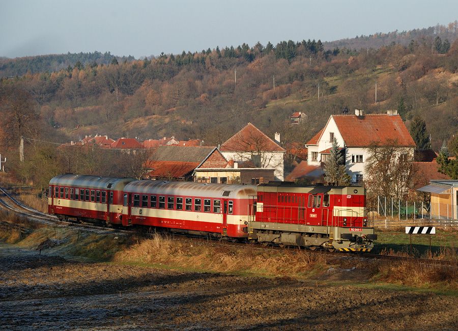 742.044 - Pit�n (Os 4307, St. M�sto - Bylnice); 29.11.2011