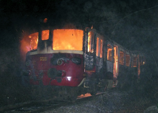 820 021