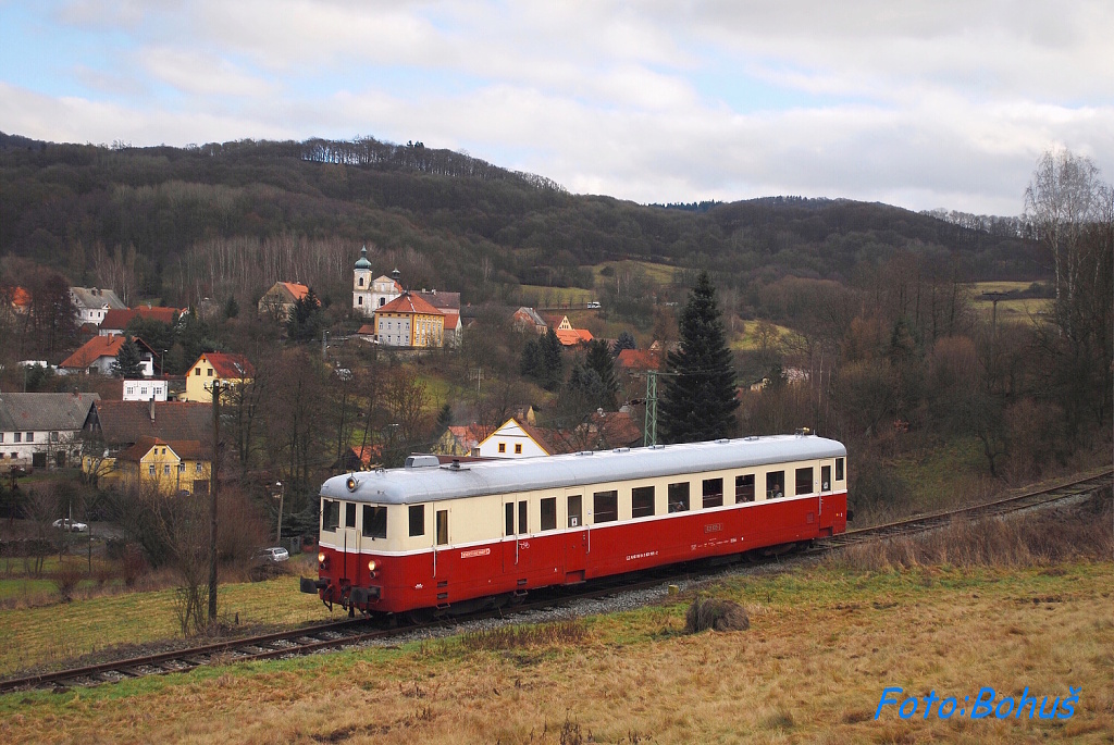 Motorov� v�z 831 105 pod Zubrnicema 27.12.2013.