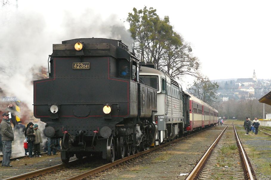 423.041, 754.063 Hradec nad Moravic� 15.12.2012 003
