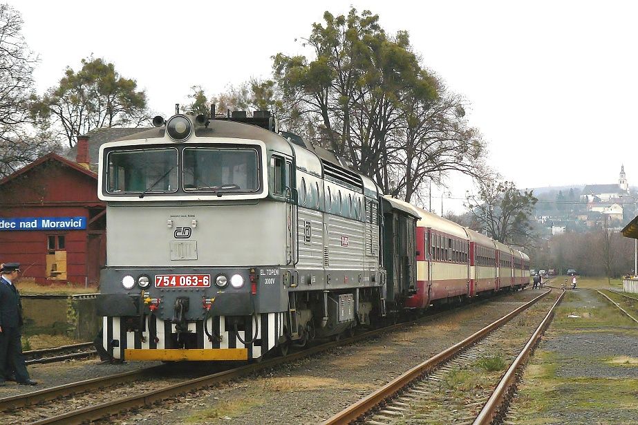 754.063-6 Hradec nad Moravic� 15.12.2012