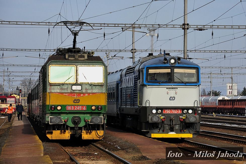 750 702 - 24.3.2013 Jarom��