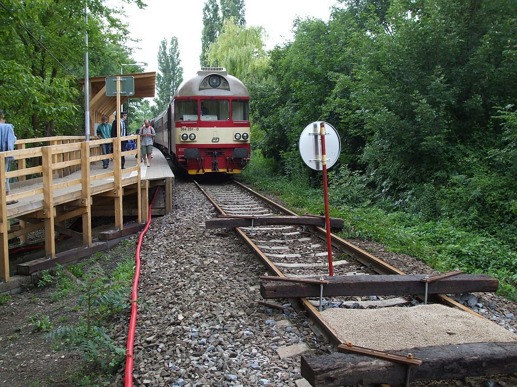 954 201 zastvka Praha-Gymnasijn (28. 6. 2009)
