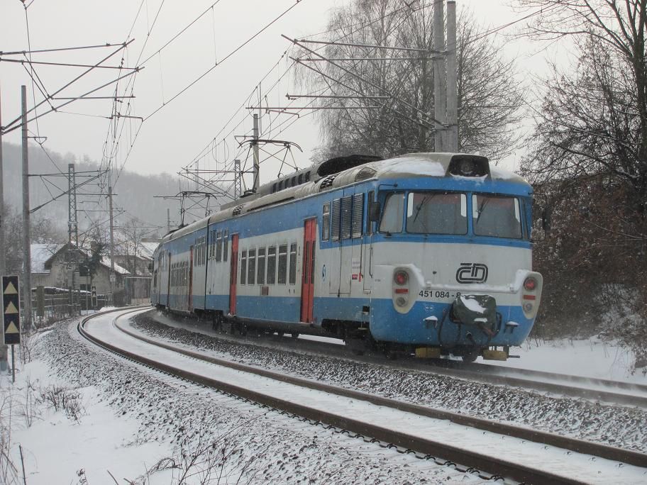 451 054/84 na ML - Praha Sedlec - 27.12.2010.