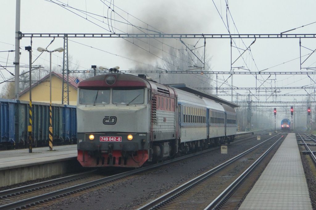 749 042-8 Hul�n(21.11.2013,Sp 1630,foto-Ale� Kr�ka)