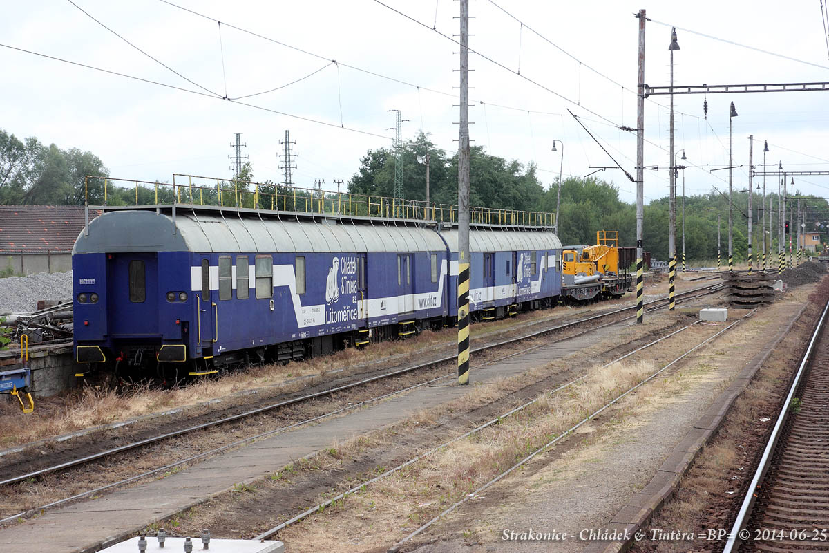 tohle asi nebudou obytn� vozy :-)