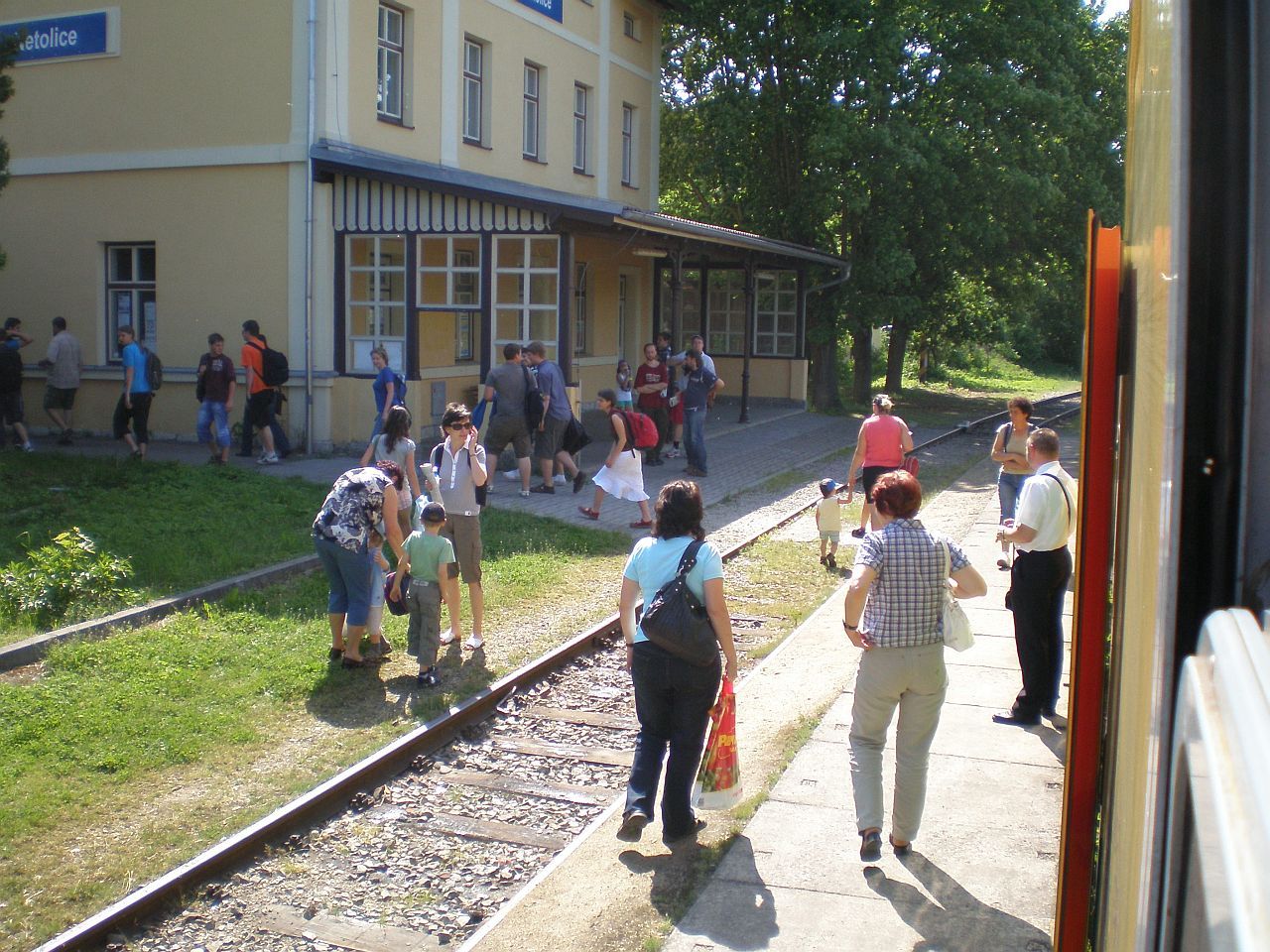 Vstup frekvence z vlaku Os 38827 dne 26.05.2011 v  Netolicch