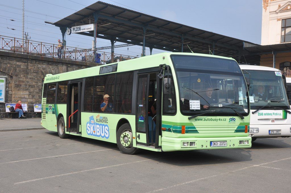 Den Oudsten 3K3 2372, Autobusy Karlovy Vary