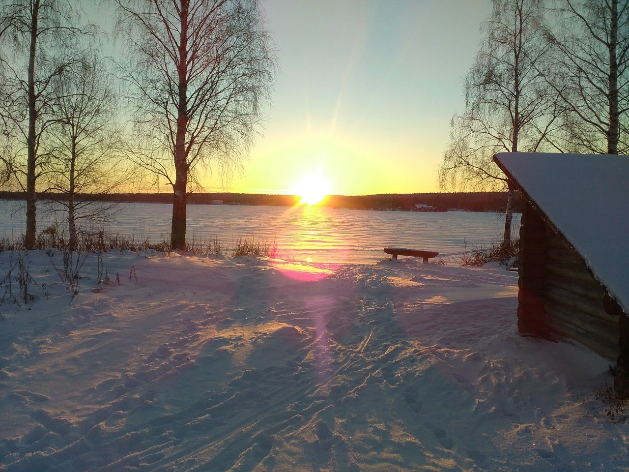 Poledn slunce v Rovaniemi 5.12.2016