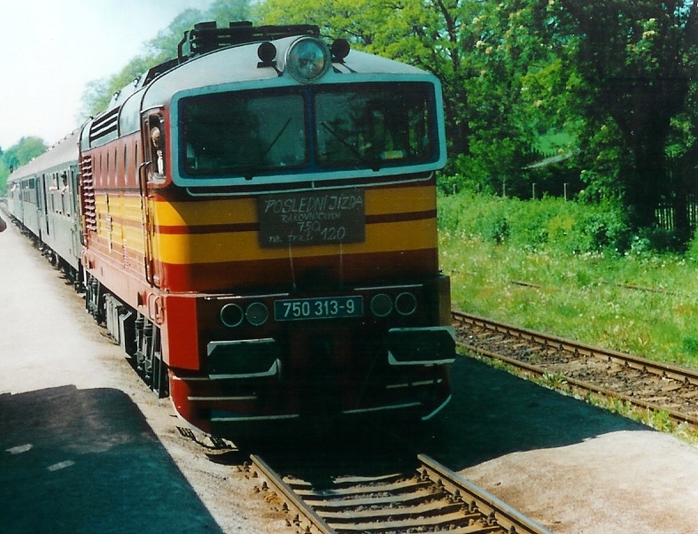 750 313-9 Stochov(1.6.1994,foto-Stanislav Tresa,sbrka-Ale Krka)