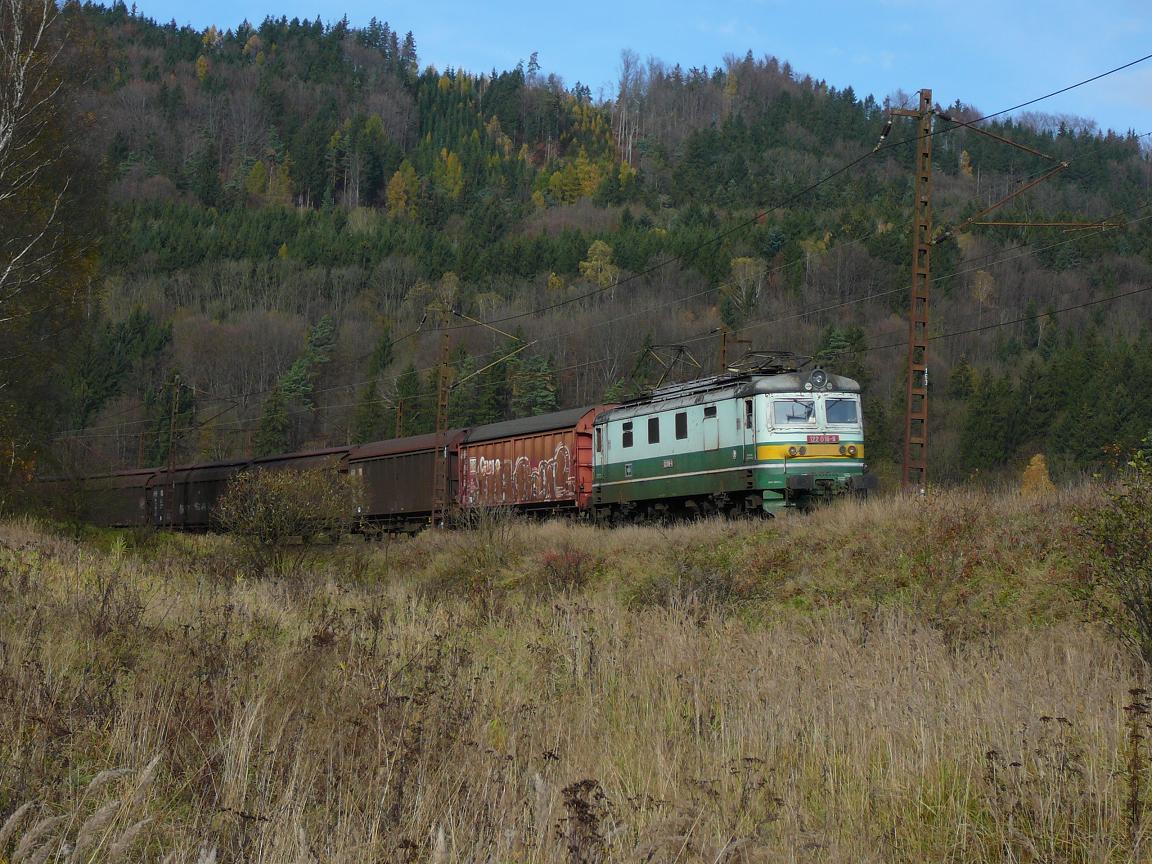 122 016