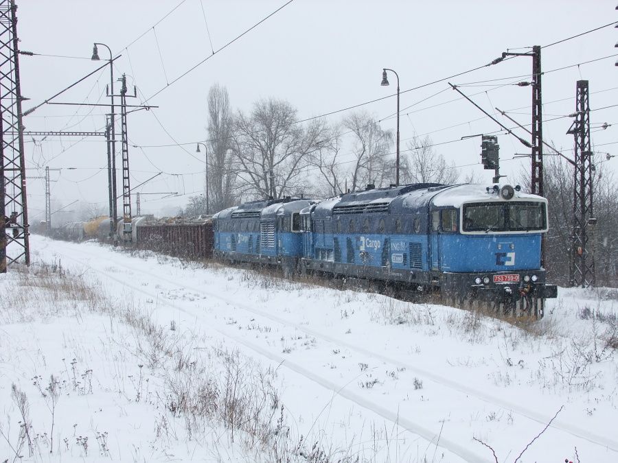 44205 po celono�n� j�zd� z Lbc