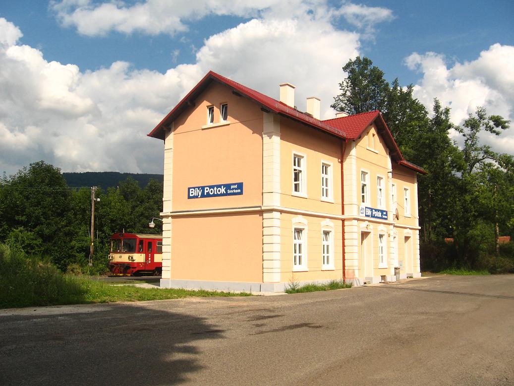 kr�sn� n�dra���ko  kr�sn� den, 3dny po kastrof�, 810 �ek� na opravu trat�