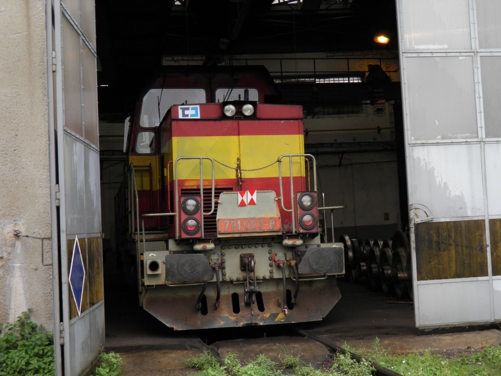 731 023-8, B�eclav