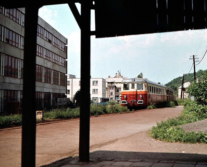 Bývalá trať Pha-Braník-žst.Modřany. Foto Modřany -městys 1984