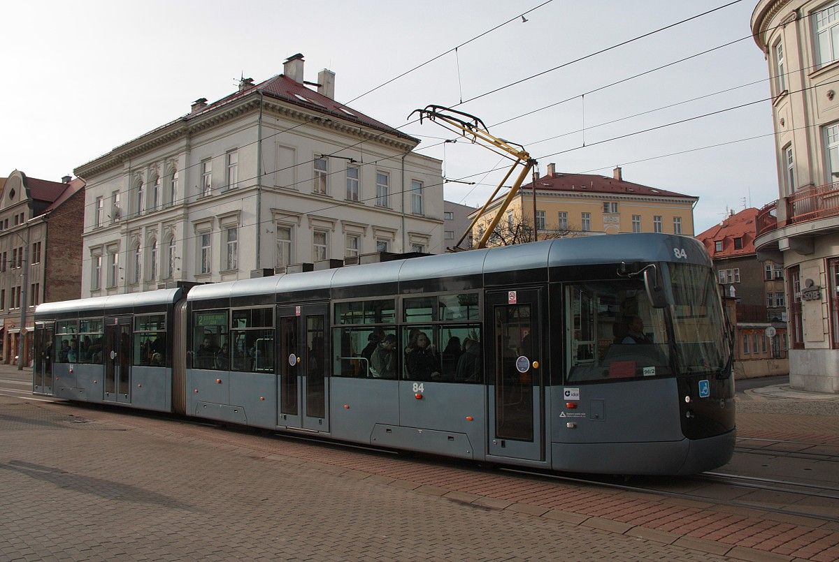 Tram 84