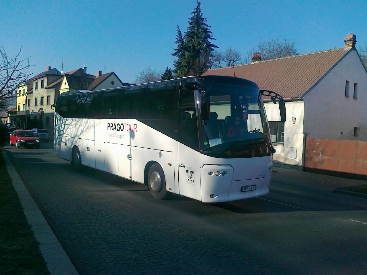 3AV 4800, Bova, Pragotour