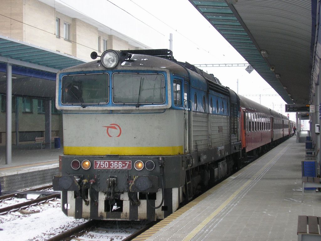 750 366 s osobn�m vlakom, �st. Pre�ov, 4.1.09