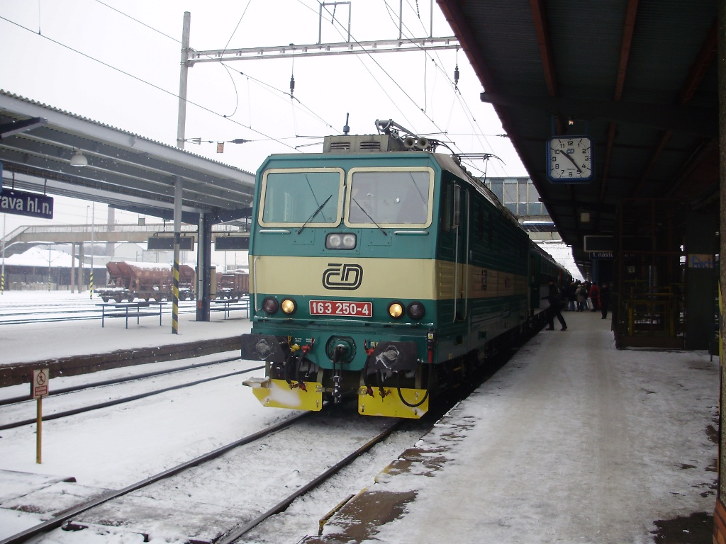 Lokomotiva 163.250 Ostrava hl.n. 18.12.2010