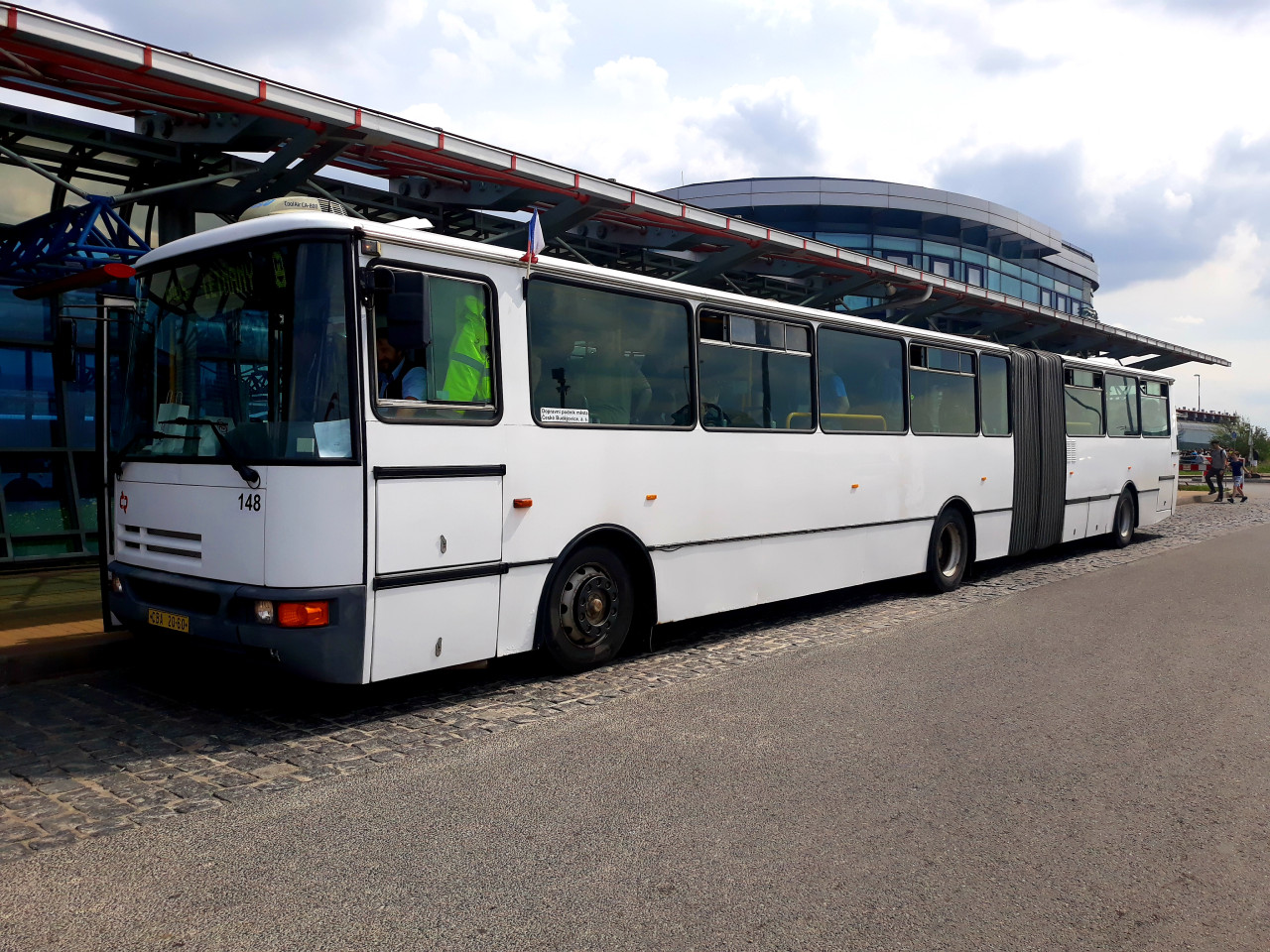 Karosa B 941 ev.č.148 v pražském terminálu Letňany při příležitosti autobusového dne PID. (7.5.2022)