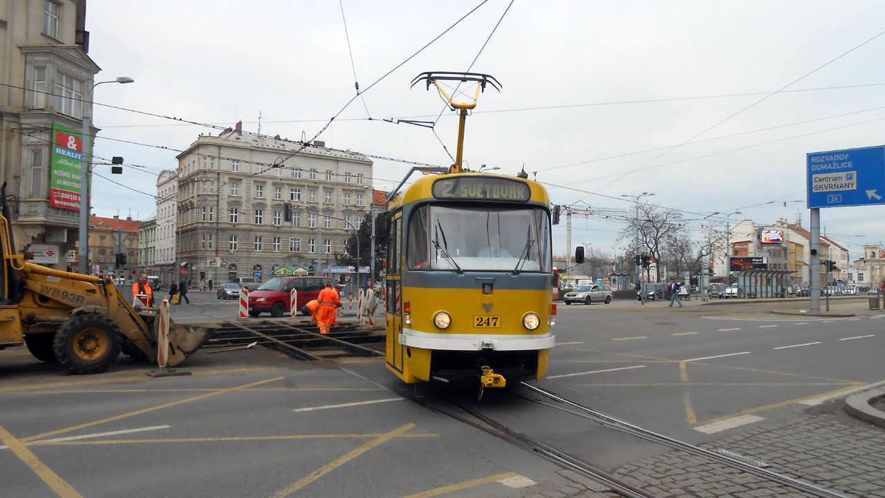 ... v Sadech 35 p�i m�n�n� k���...