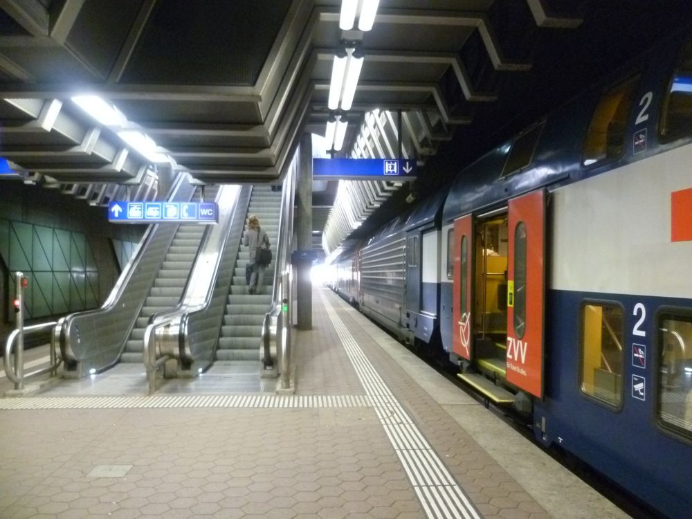 Podzemn stanice Stettbach
