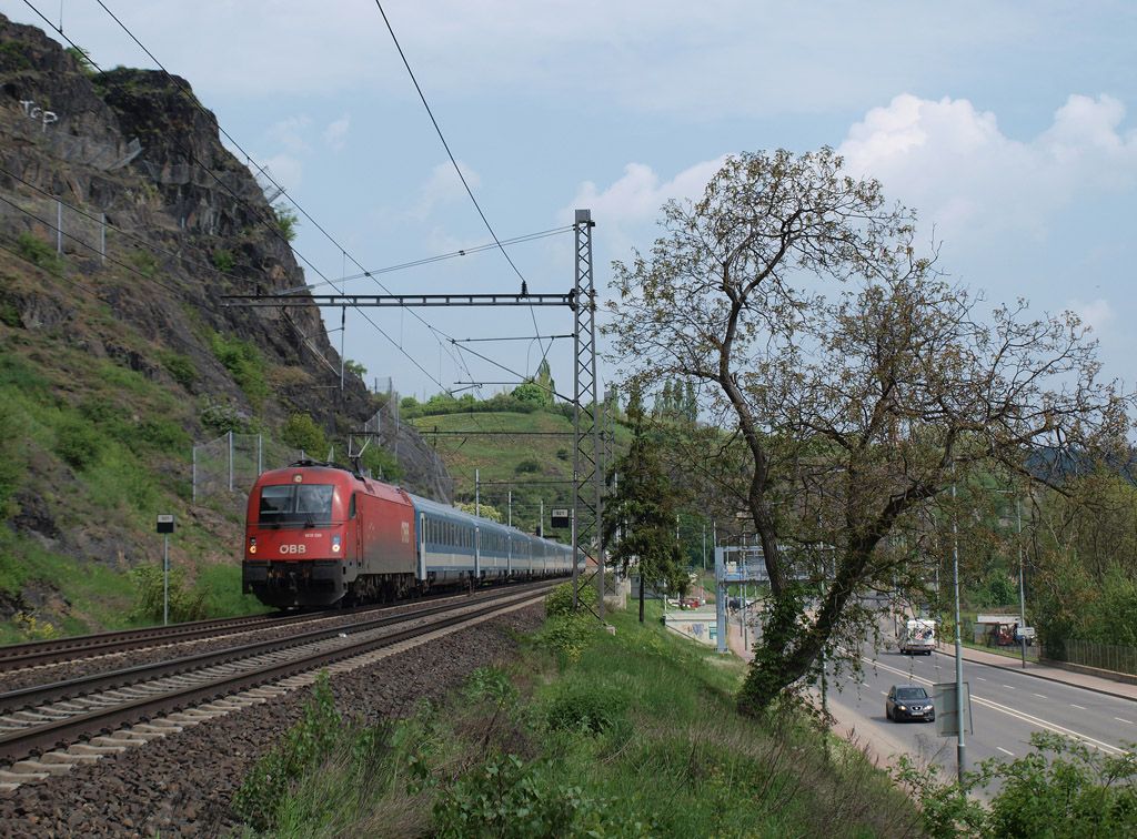 1216 239_EC 171 Hungaria_Praha Bubene�_9.5.2010