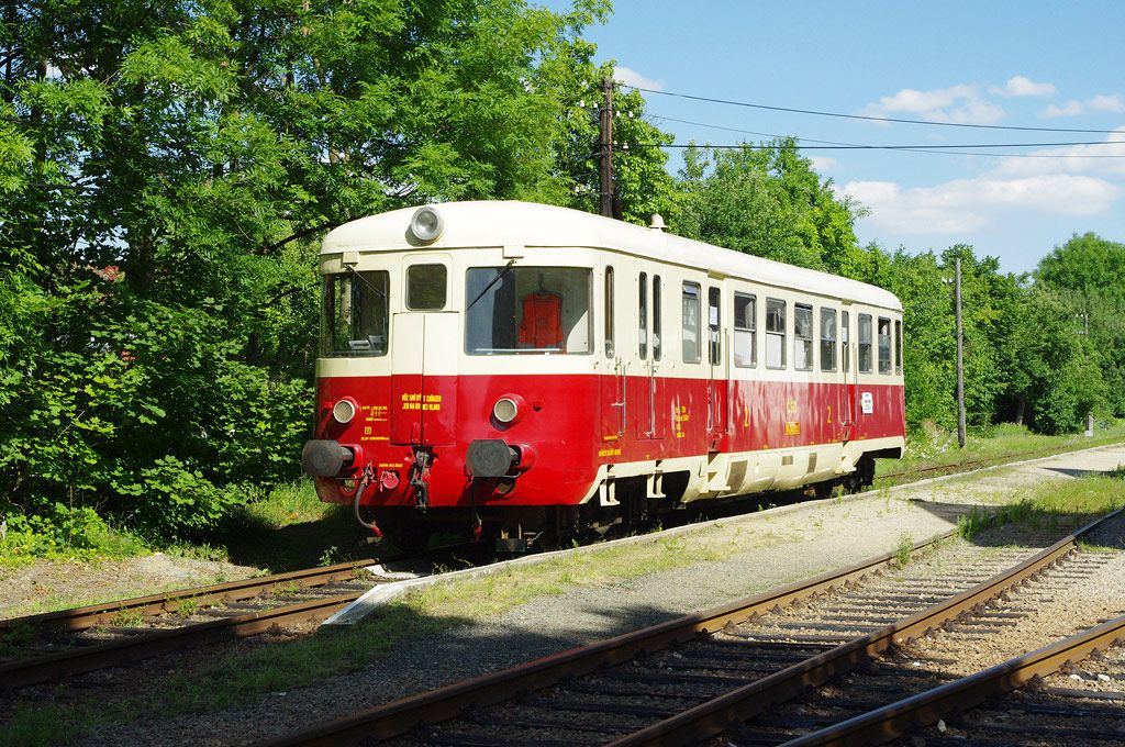 M240.0113 KPKV