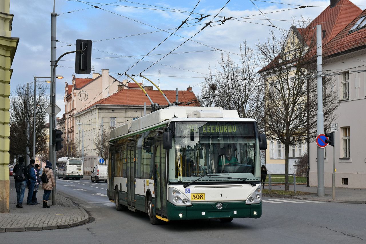 508, v pozad� 507 Doudleveck� 21. 1. 2021