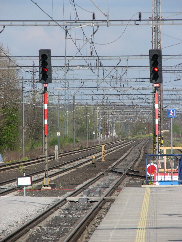 St�j!