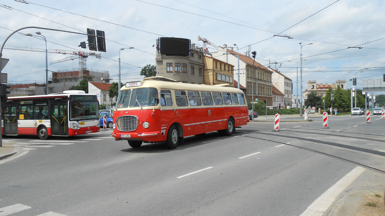 Historick autobus koda 706 RTO v Sadech 35
