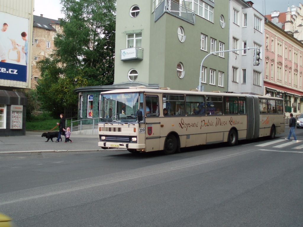 Vrac� se 209 linky 9