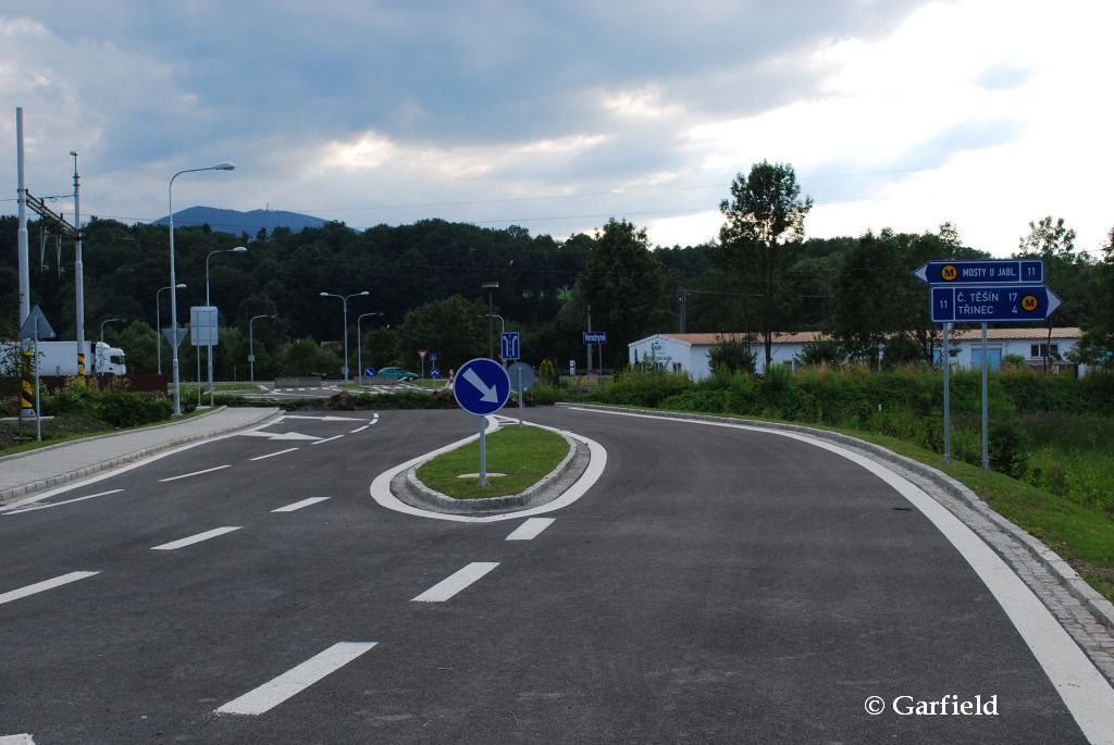 V pozad� Javorov�