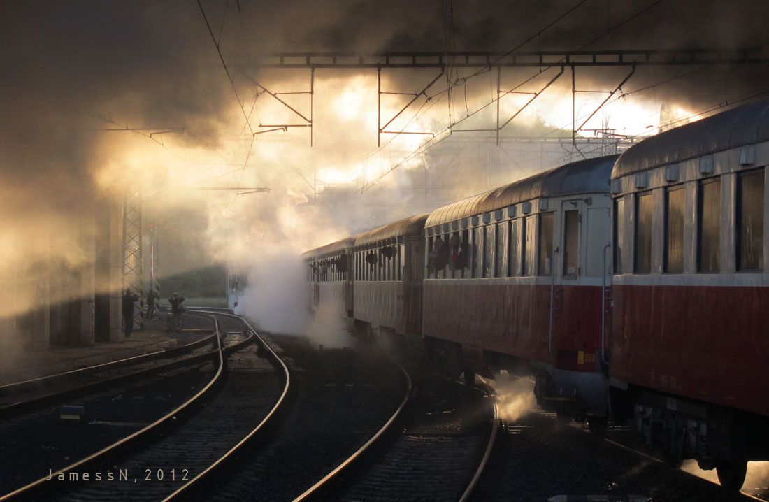 464.102+477.043 odj�d� z Masarykova n. do Lu�n� u Rakovn�ka