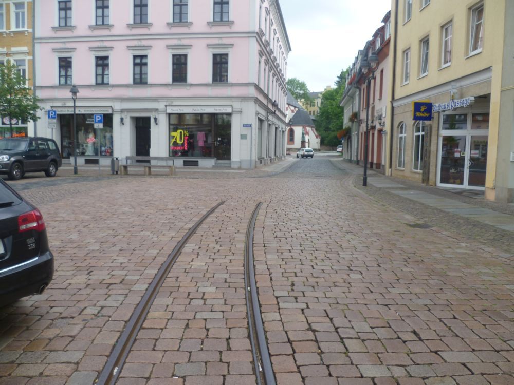 Ukon�en� trati v centru.
