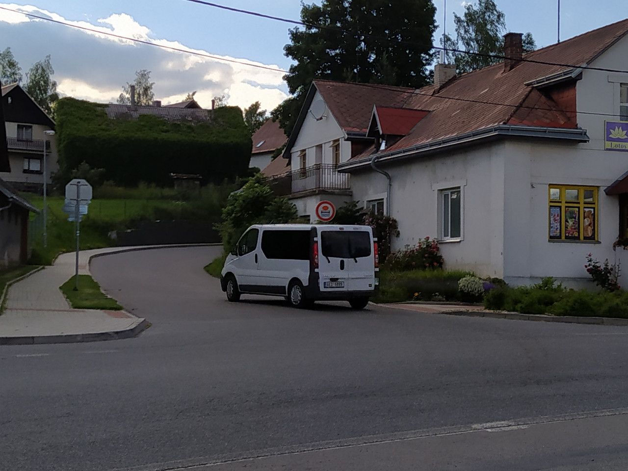Siln� dokumenta�n� fotka