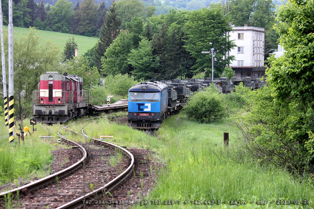 751.219-7 na postrku - v K�jov� mi neujela - vedle �ek� dvoj�e 742.443-5+742.?