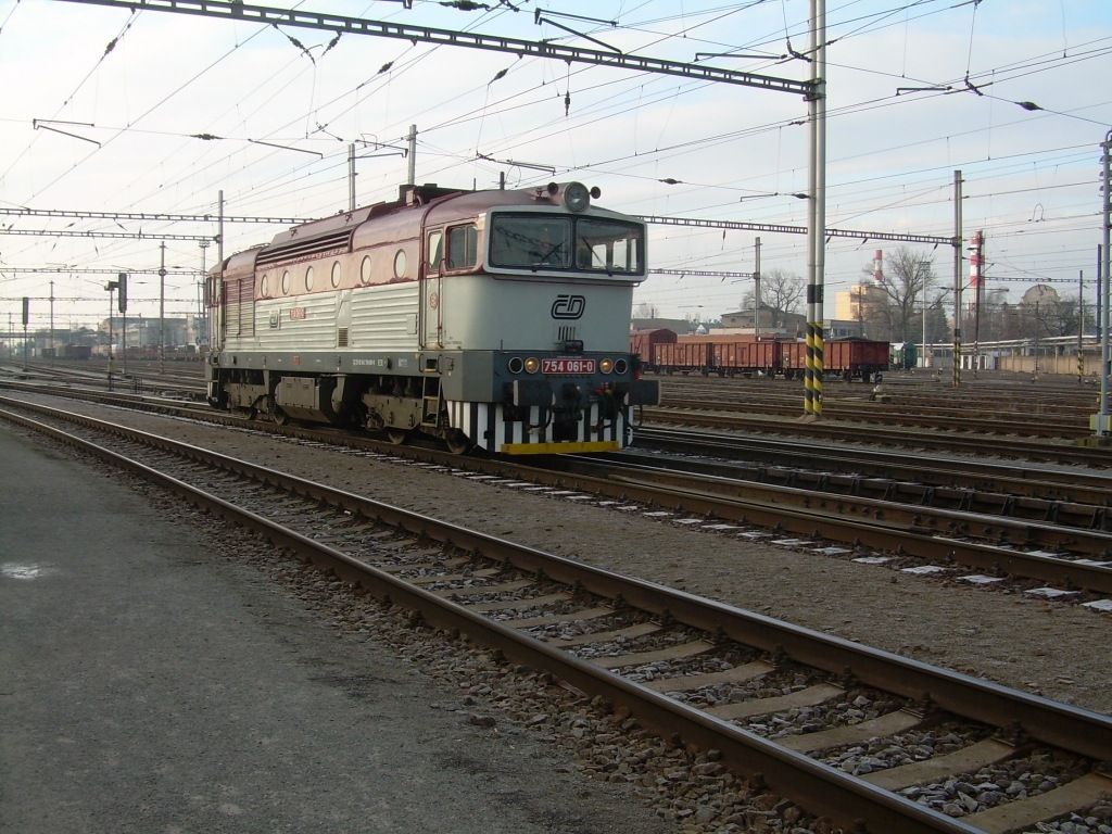 754.061-0