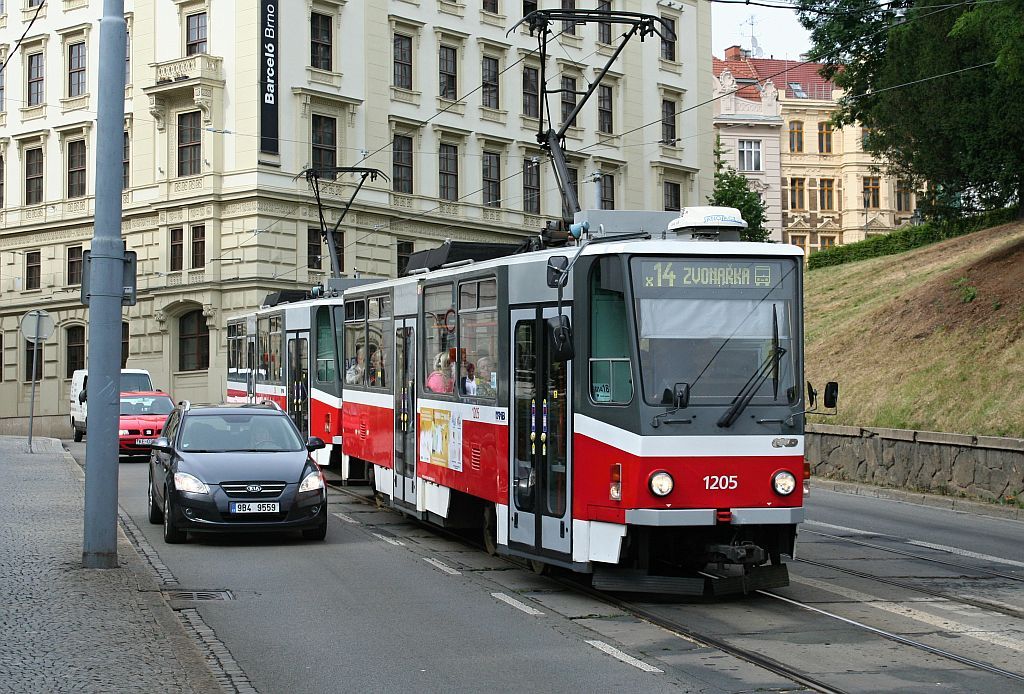 1205+1206, Husova