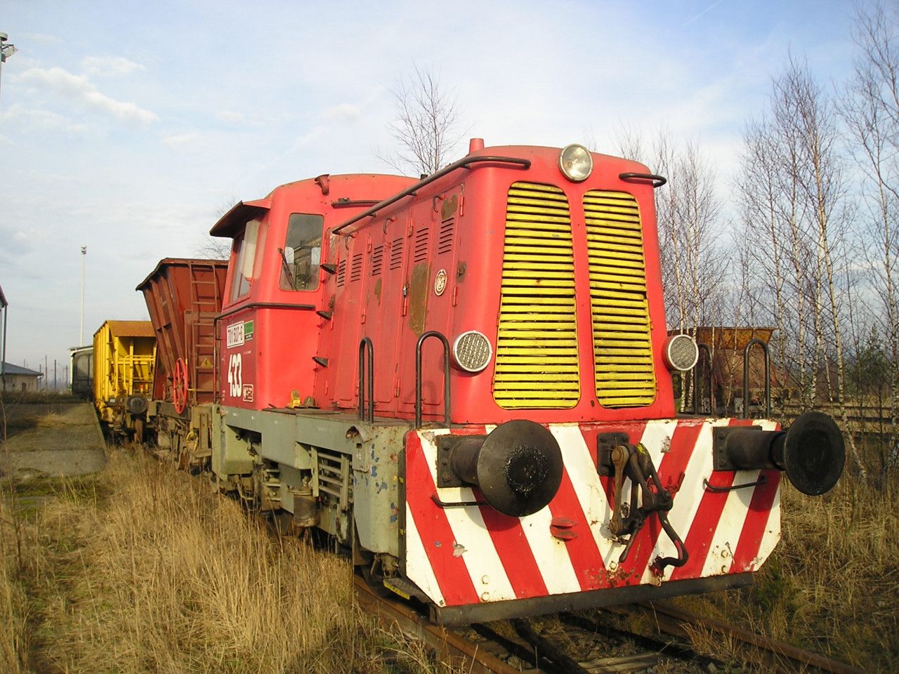 V re�lu D�len pro opravy motorov�ch lokomotiv u Chrani�ova