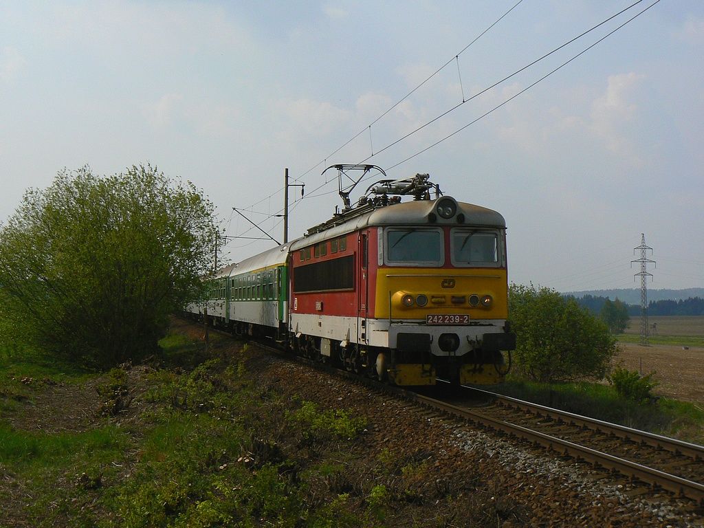 242.239 - R663