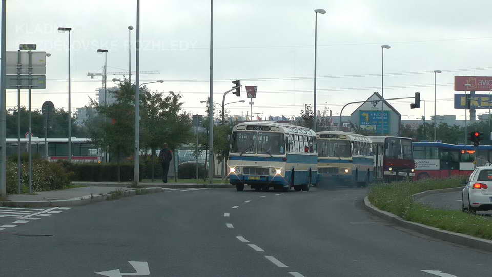 2014 09 13 - 20 let Prask integrovan dopravy v Hostivici - Prvod historickch autobus