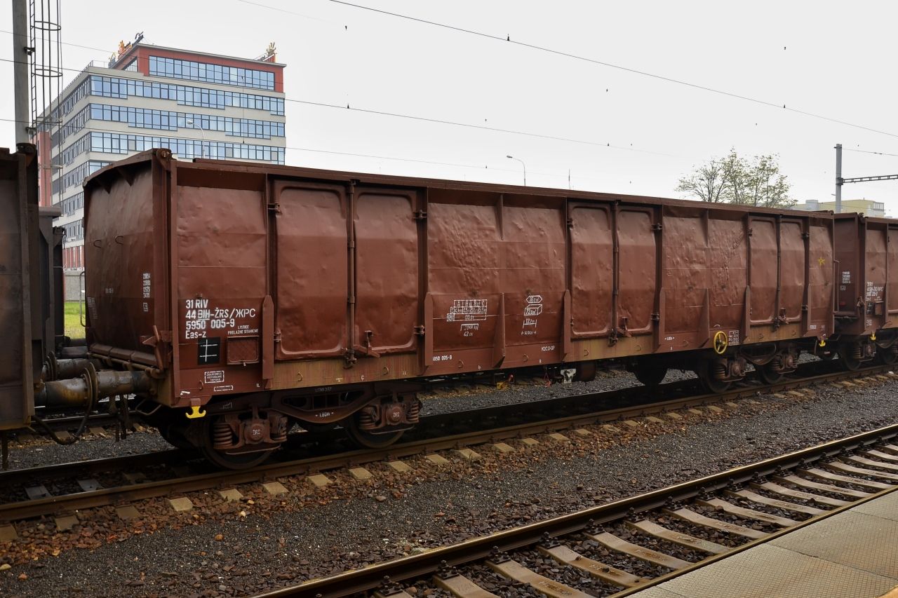 Eas-z 44 BIH-�RS