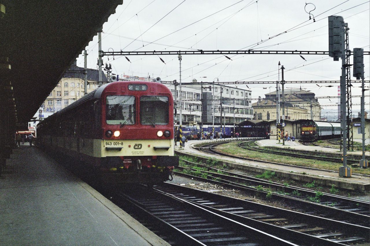 943.001-8, 043.017-3, 842.004-4, Brno hl.n., Sp 1730, 20.8.1999