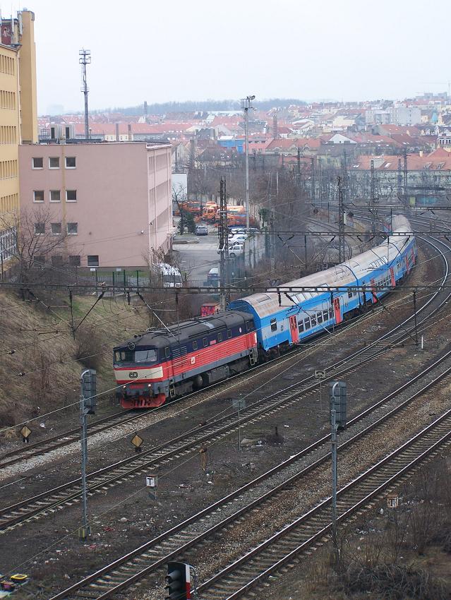 749 121 na ele sv. na pk. 749 260 - Praha Vinohrady - 19.3.2011.