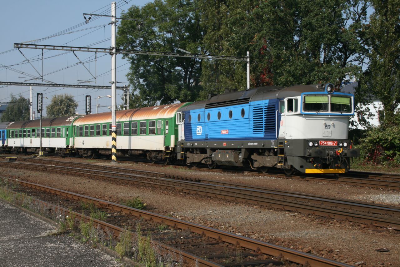 754.086