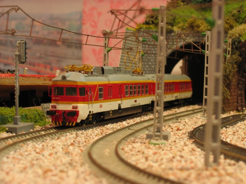 460 002