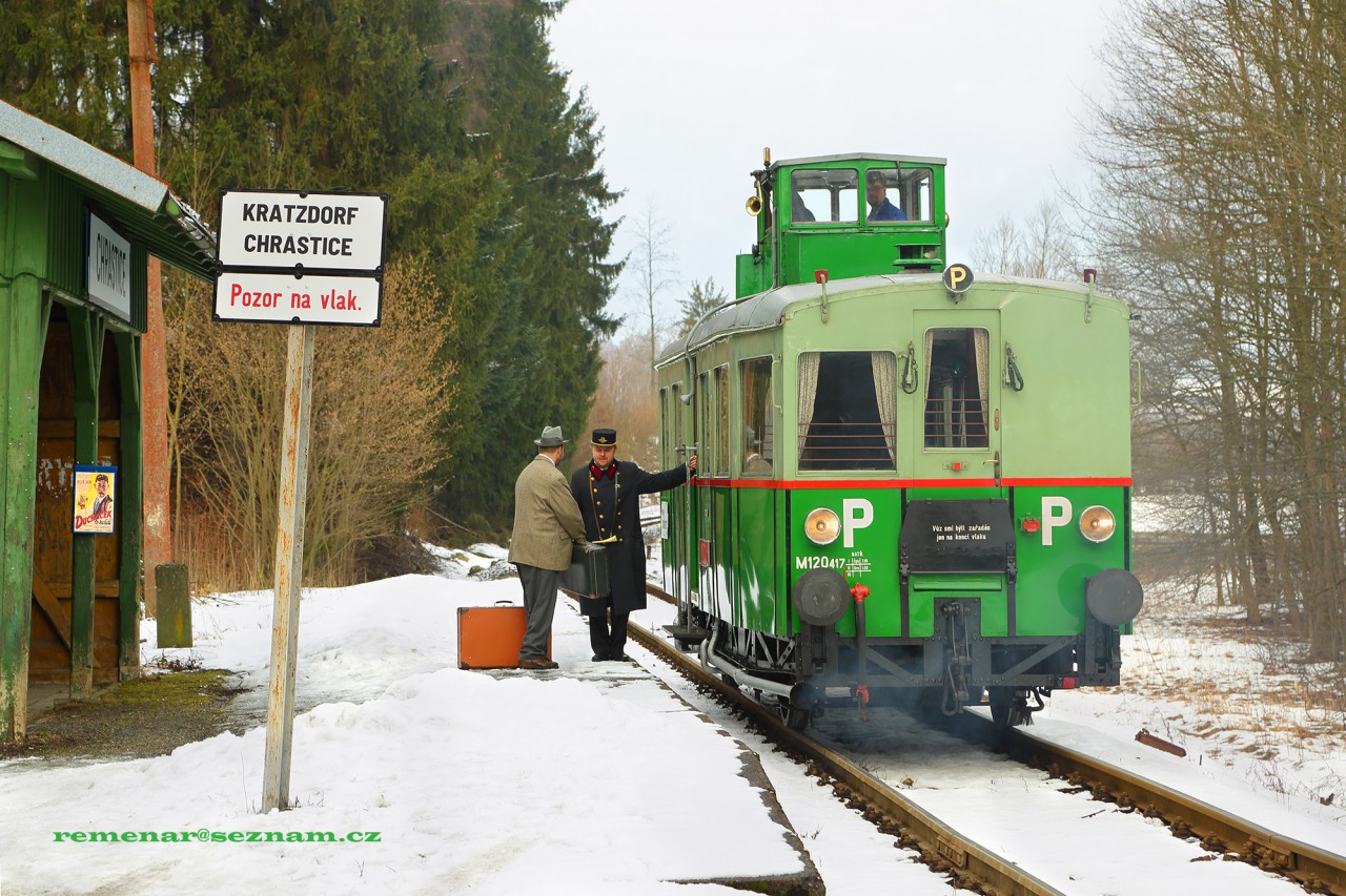 M120.417 