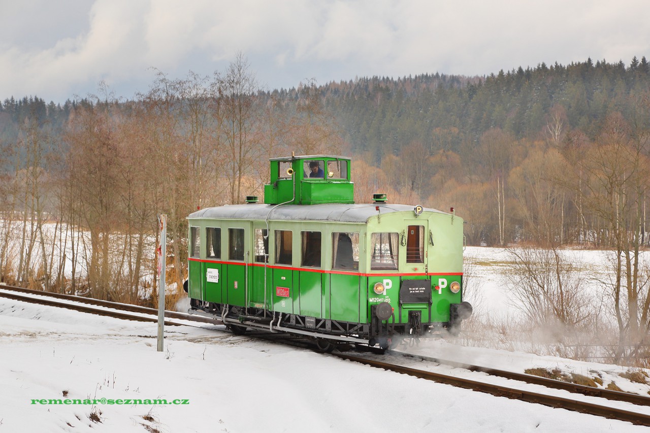 M120.417 