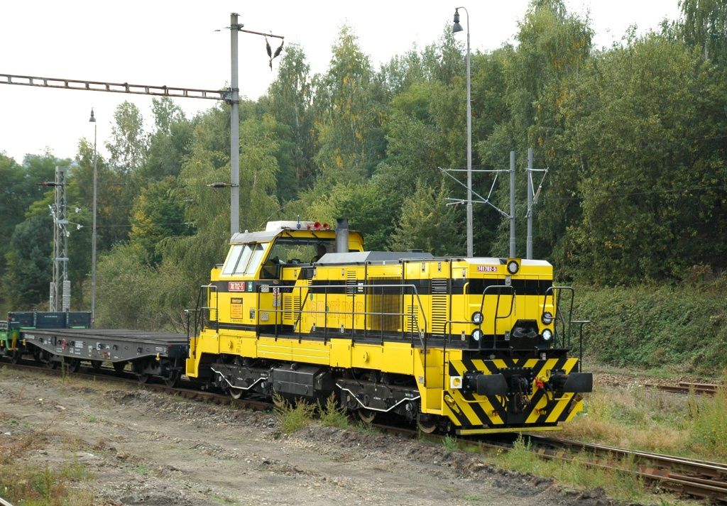 741 702-5 v Olbramovic�ch (omluvte kvalitu - foceno z vlaku)